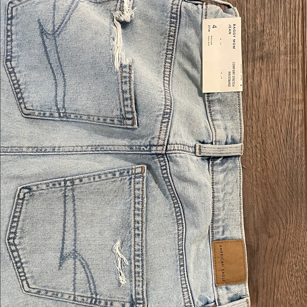 American Eagle Outfitters Sky Blue Ripped Straight Jeans - Picture 3 of 4